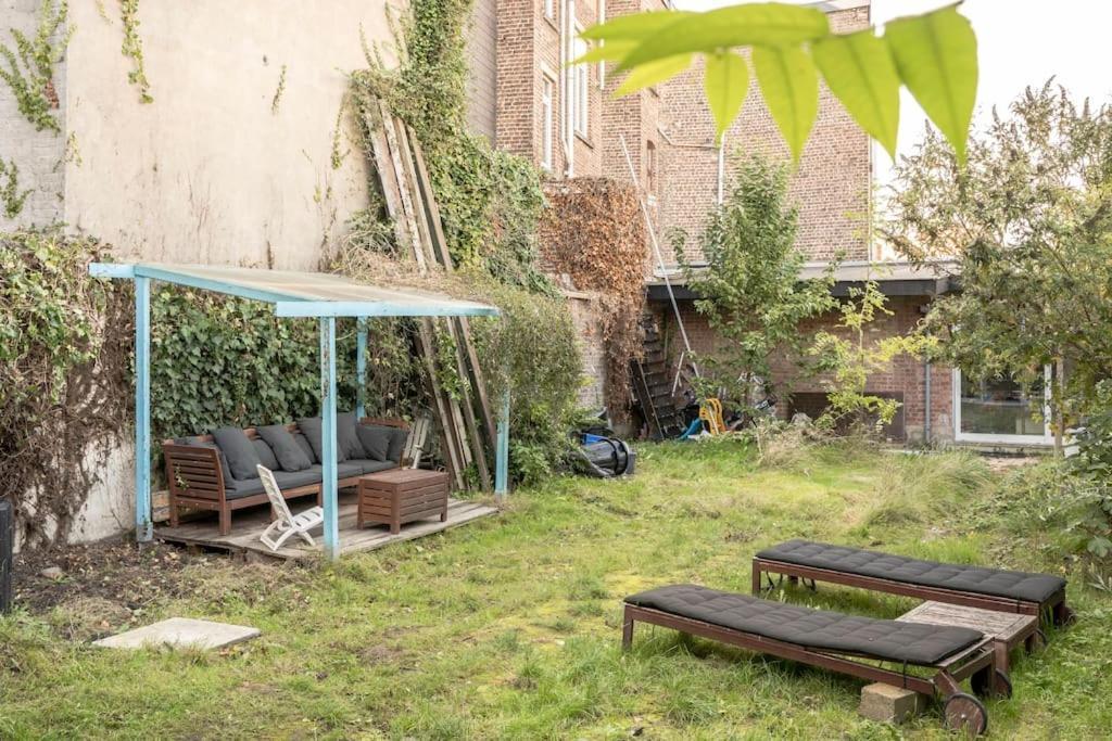 Mari'S: Multifunctional Shelter With Big Garden Villa Gent Bagian luar foto