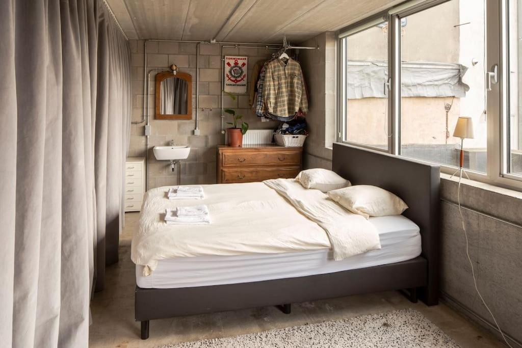 Mari'S: Multifunctional Shelter With Big Garden Villa Gent Bagian luar foto