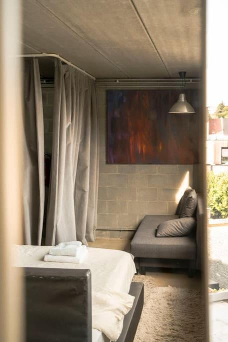 Mari'S: Multifunctional Shelter With Big Garden Villa Gent Bagian luar foto